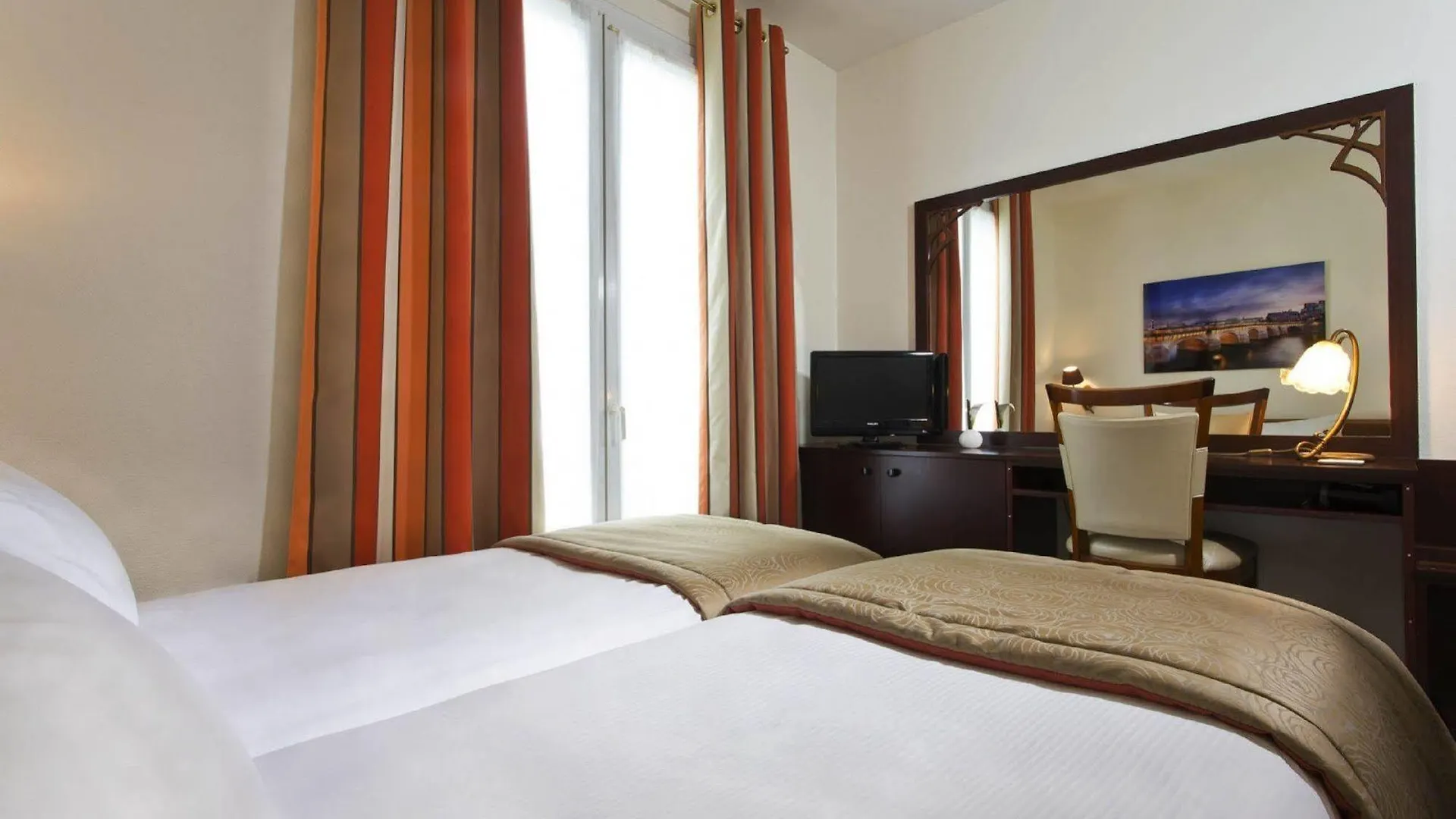 Grand Des Balcons Hotel París