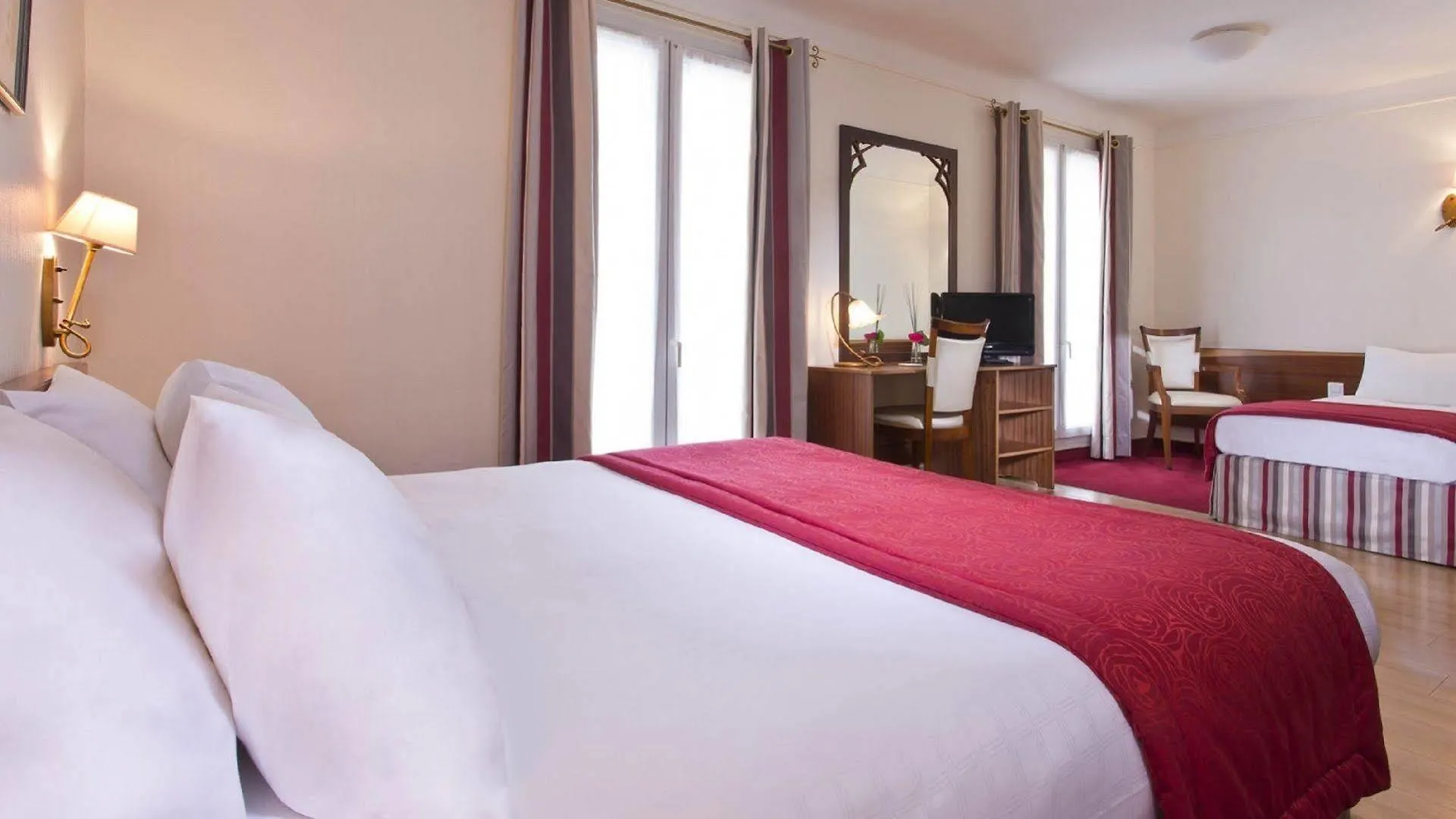 Hotel Grand Des Balcons París