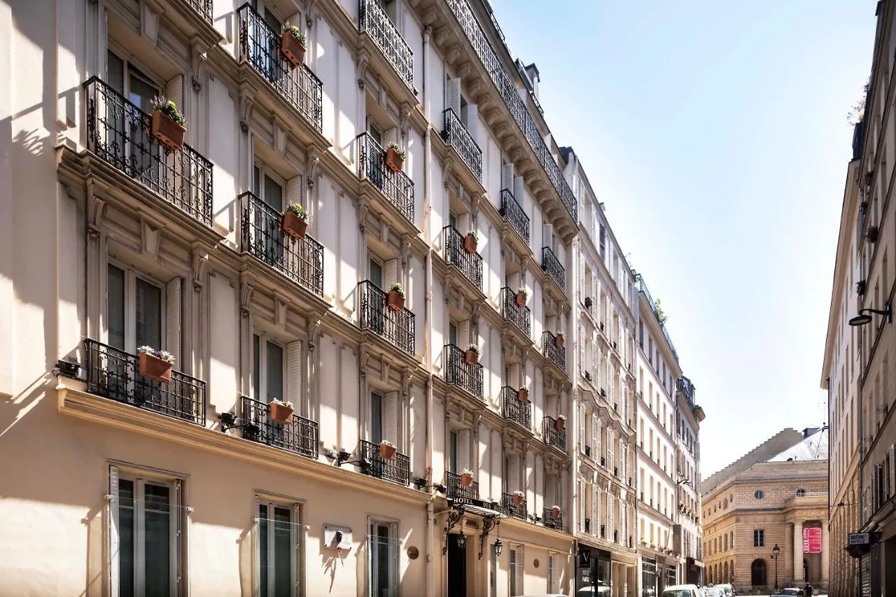 Grand Des Balcons Hotel 2*